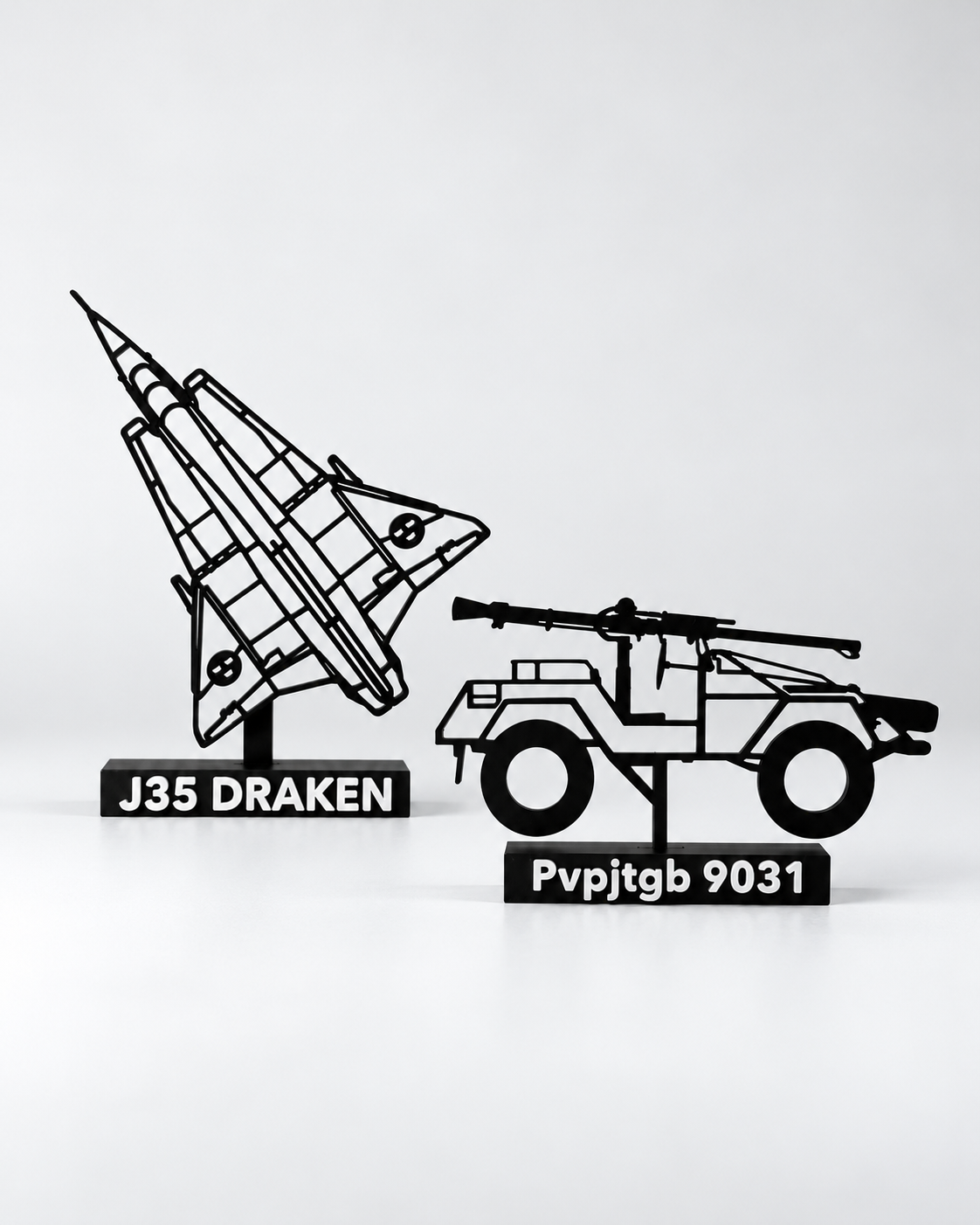 KHP Svenska klassiker #2 – J35 Draken och Pvpjtgb 9031 på ljus studiobakgrund