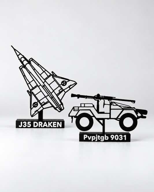 KHP Svenska klassiker #2 – J35 Draken och Pvpjtgb 9031 på ljus studiobakgrund